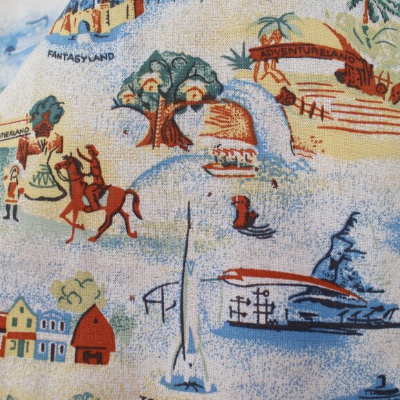 NWT Disney Shirt Mens Large Tomorrowland Frontierland Hawaiian Button Up MAP - Picture 9 of 16